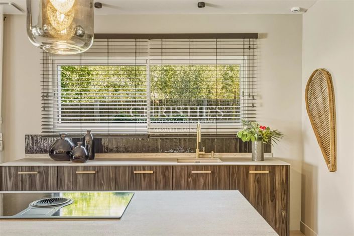 Image No.35-4 Bed House for sale