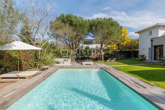 Image No.7-4 Bed House for sale