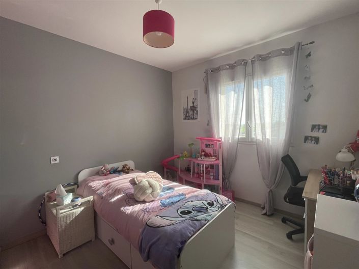 Image No.11-4 Bed House for sale