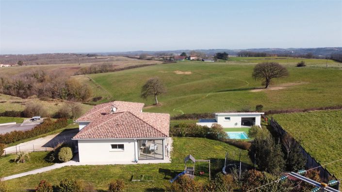 Image No.17-4 Bed House for sale