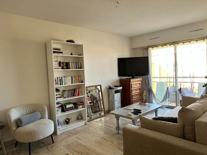 Image No.4-Appartement de 1 chambre à vendre à Six-Fours-les-Plages