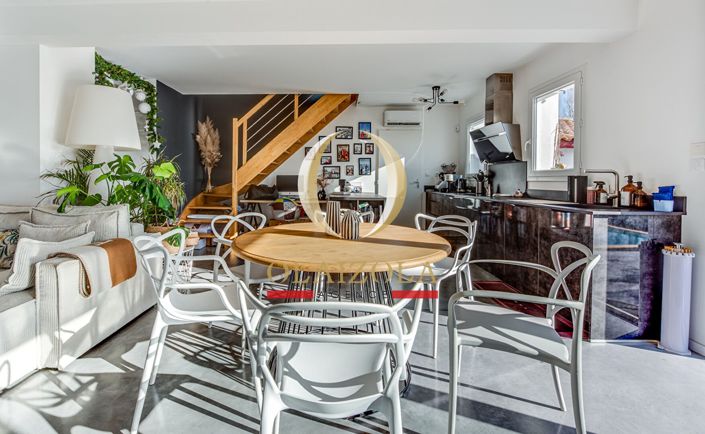 Image No.10-3 Bed House for sale