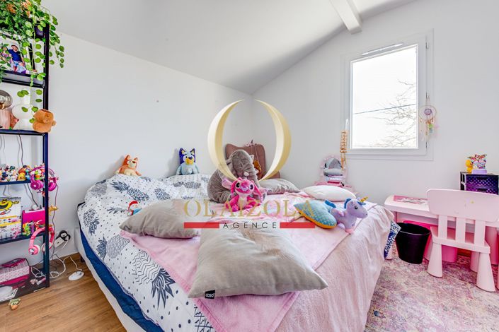 Image No.14-3 Bed House for sale