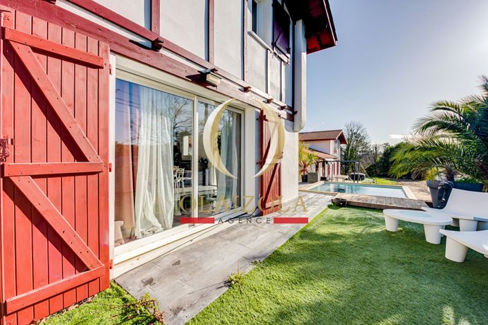 Image No.3-3 Bed House for sale