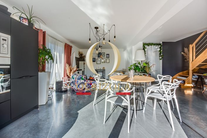 Image No.7-3 Bed House for sale