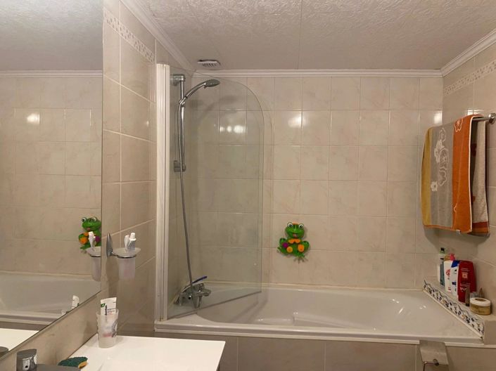 Image No.6-5 Bed House for sale