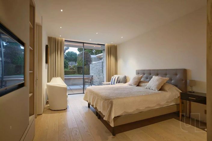 Image No.12-9 Bed House for sale