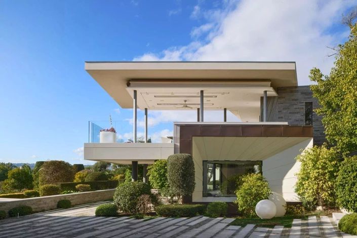 Image No.13-9 Bed House for sale