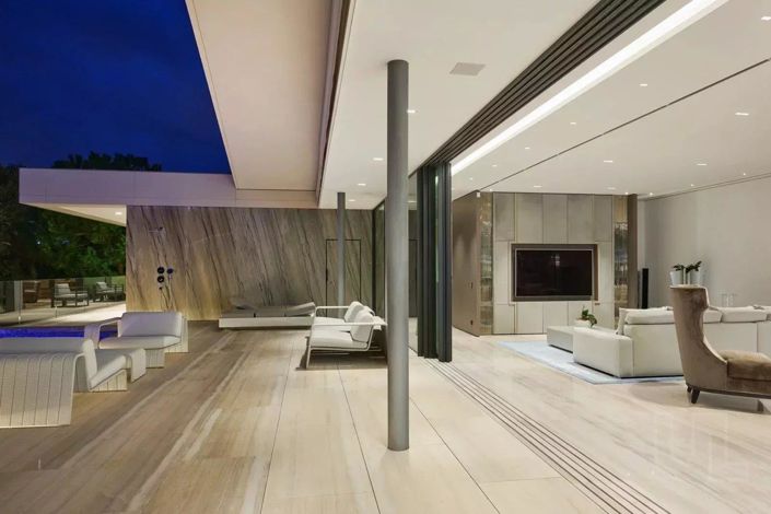 Image No.16-9 Bed House for sale