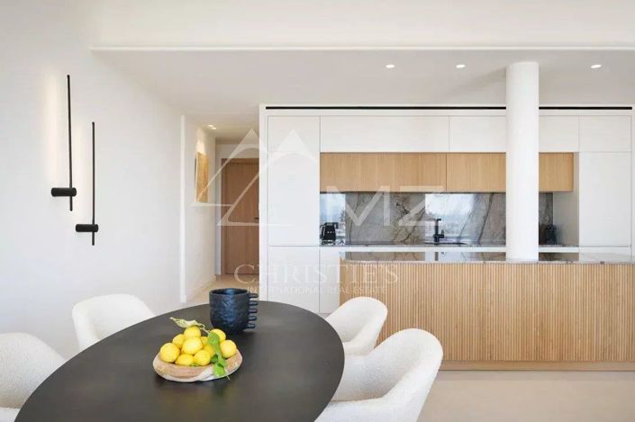 Image No.8-3 Bed Apartment for sale