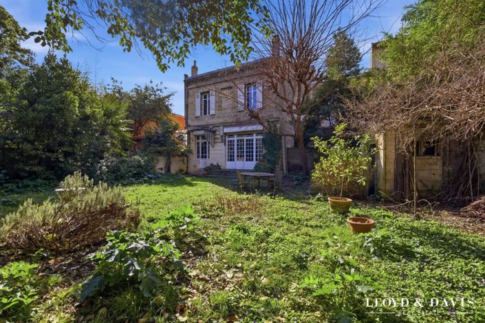 Image No.5-9 Bed House for sale