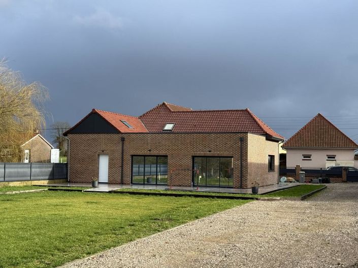 Image No.15-4 Bed House for sale