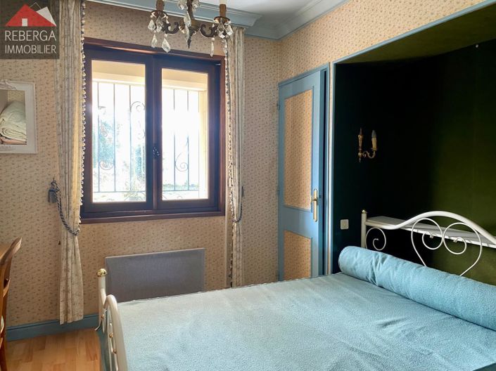 Image No.17-3 Bed House for sale