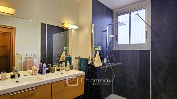 Image No.10-3 Bed Apartment for sale