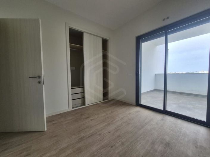 Image No.10-4 Bed Apartment for sale