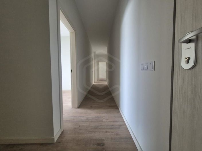 Image No.19-4 Bed Apartment for sale