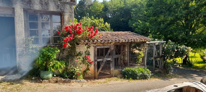 Image No.12-6 Bed House for sale