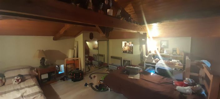 Image No.34-6 Bed House for sale