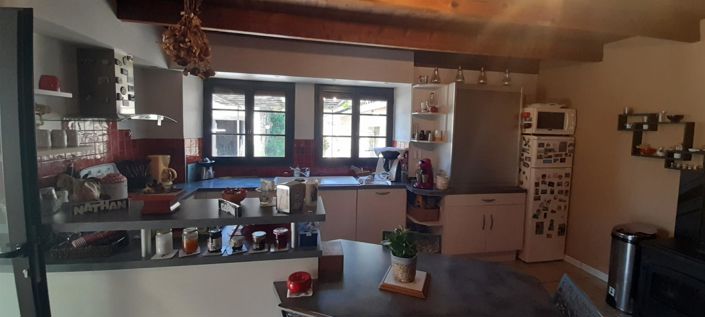 Image No.9-6 Bed House for sale