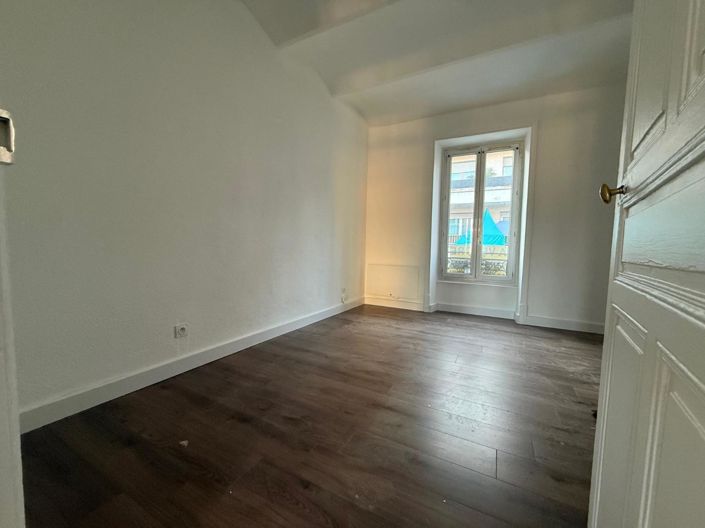 Image No.9-Appartement de 2 chambres à vendre à Aubenas