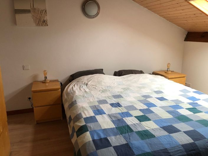 Image No.5-2 Bed House for sale