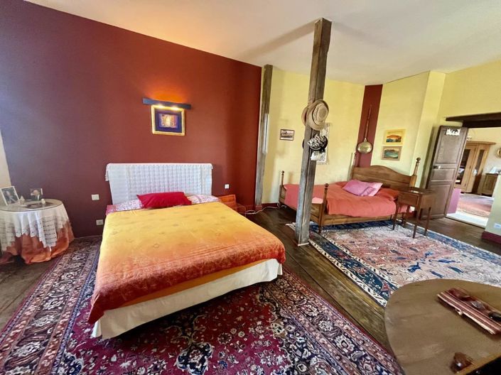 Image No.14-6 Bed House for sale