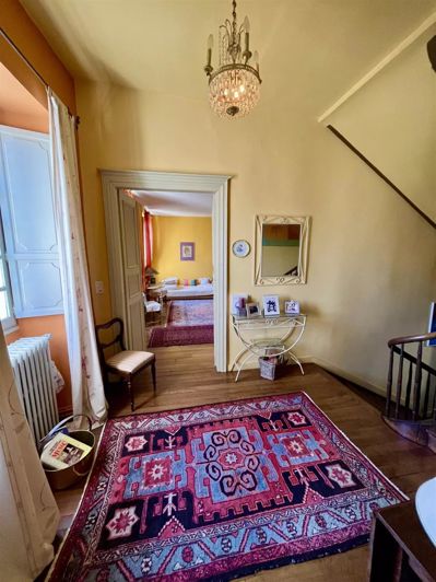 Image No.15-6 Bed House for sale