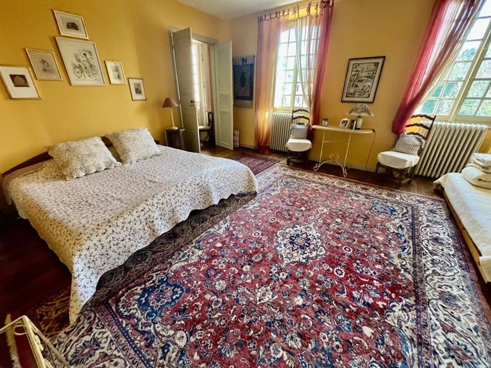 Image No.20-6 Bed House for sale