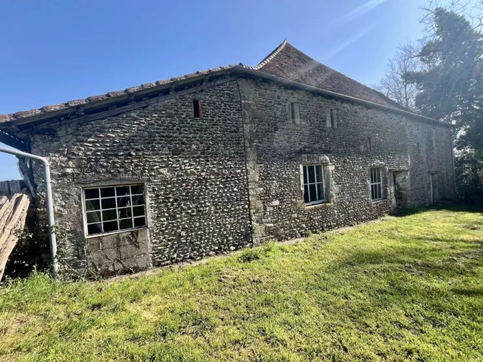 Image No.30-6 Bed House for sale