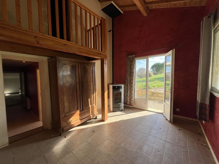 Image No.8-10 Bed House for sale