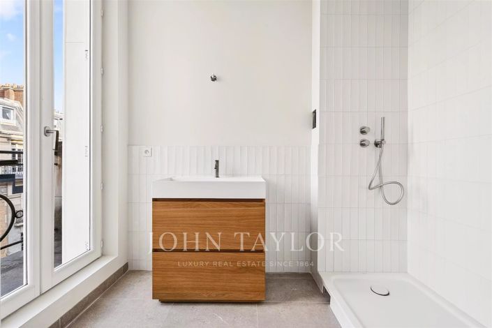 Image No.30-4 Bed Apartment for sale