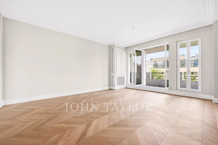 Image No.18-4 Bed Apartment for sale