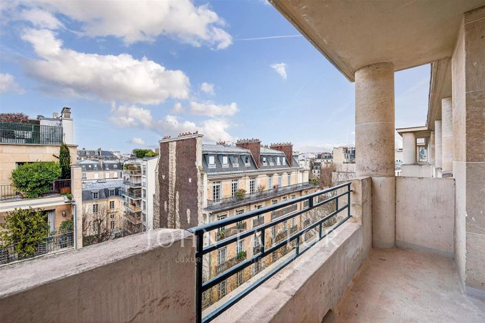 Image No.19-4 Bed Apartment for sale