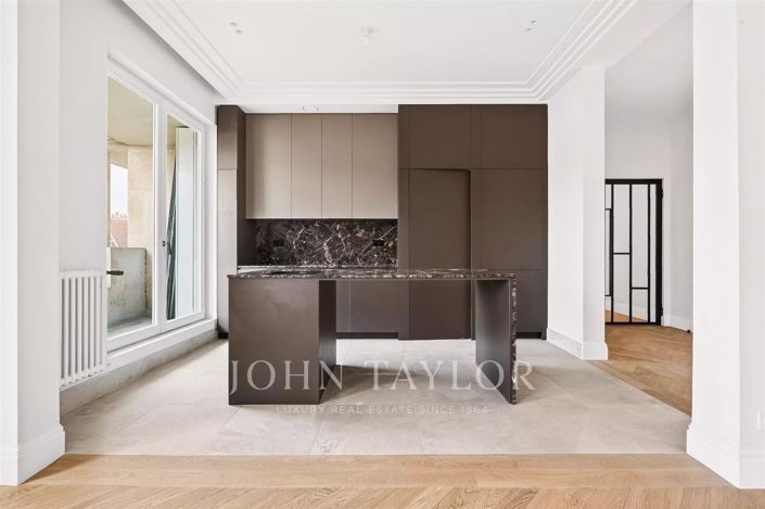 Image No.23-4 Bed Apartment for sale