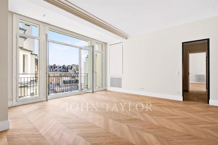 Image No.4-4 Bed Apartment for sale