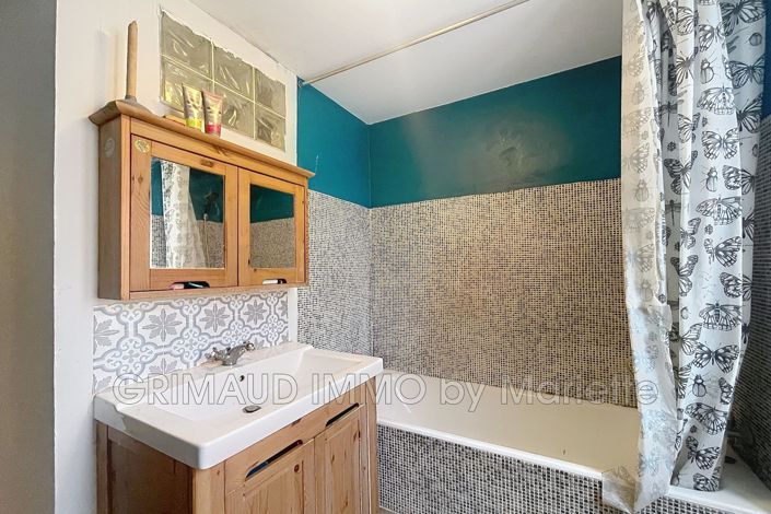 Image No.6-Maison de 4 chambres à vendre à La Garde-Freinet