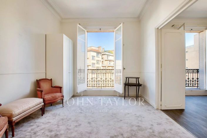 Image No.12-4 Bed Apartment for sale