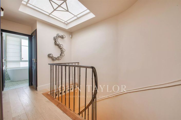 Image No.12-Maison à vendre à Paris