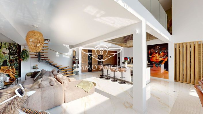 Image No.4-3 Bed Property for sale