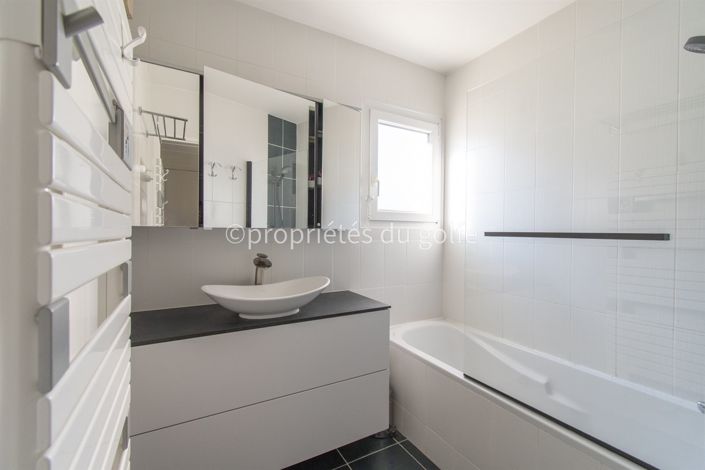 Image No.14-3 Bed Apartment for sale