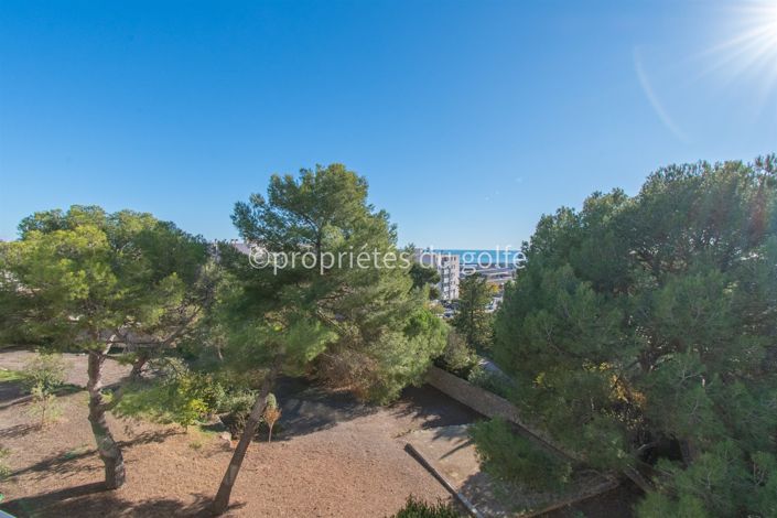 Image No.19-3 Bed Apartment for sale