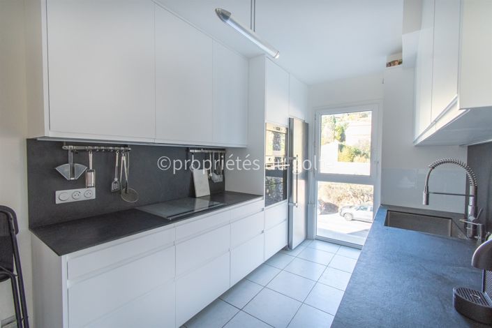 Image No.6-3 Bed Apartment for sale