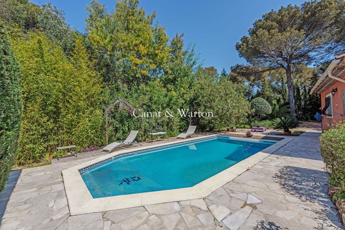 Image No.14-Propriété de 4 chambres à vendre à Saint-Raphael