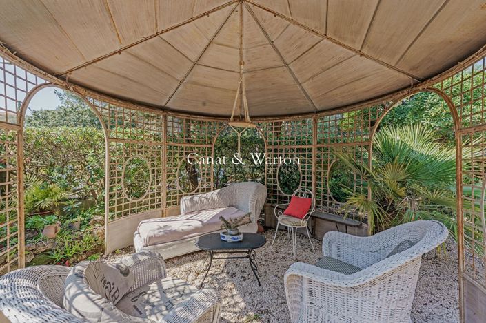 Image No.16-Propriété de 4 chambres à vendre à Saint-Raphael