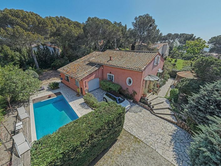 Image No.17-Propriété de 4 chambres à vendre à Saint-Raphael