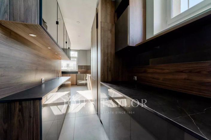 Image No.13-4 Bed Apartment for sale