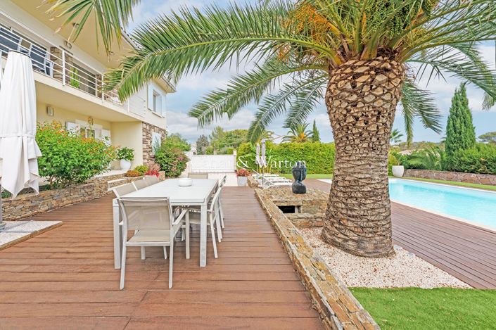 Image No.3-Maison de 6 chambres à vendre à Saint-Raphael