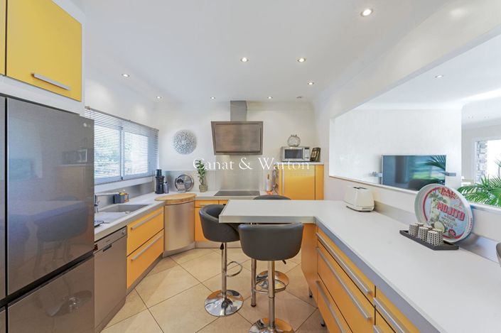 Image No.7-Maison de 6 chambres à vendre à Saint-Raphael