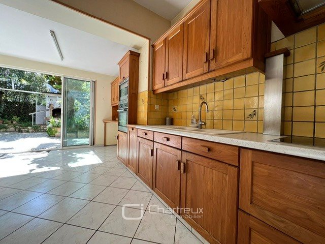 Image No.3-3 Bed House for sale