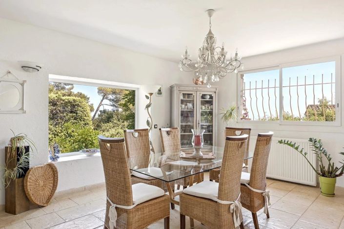 Image No.3-4 Bed House for sale